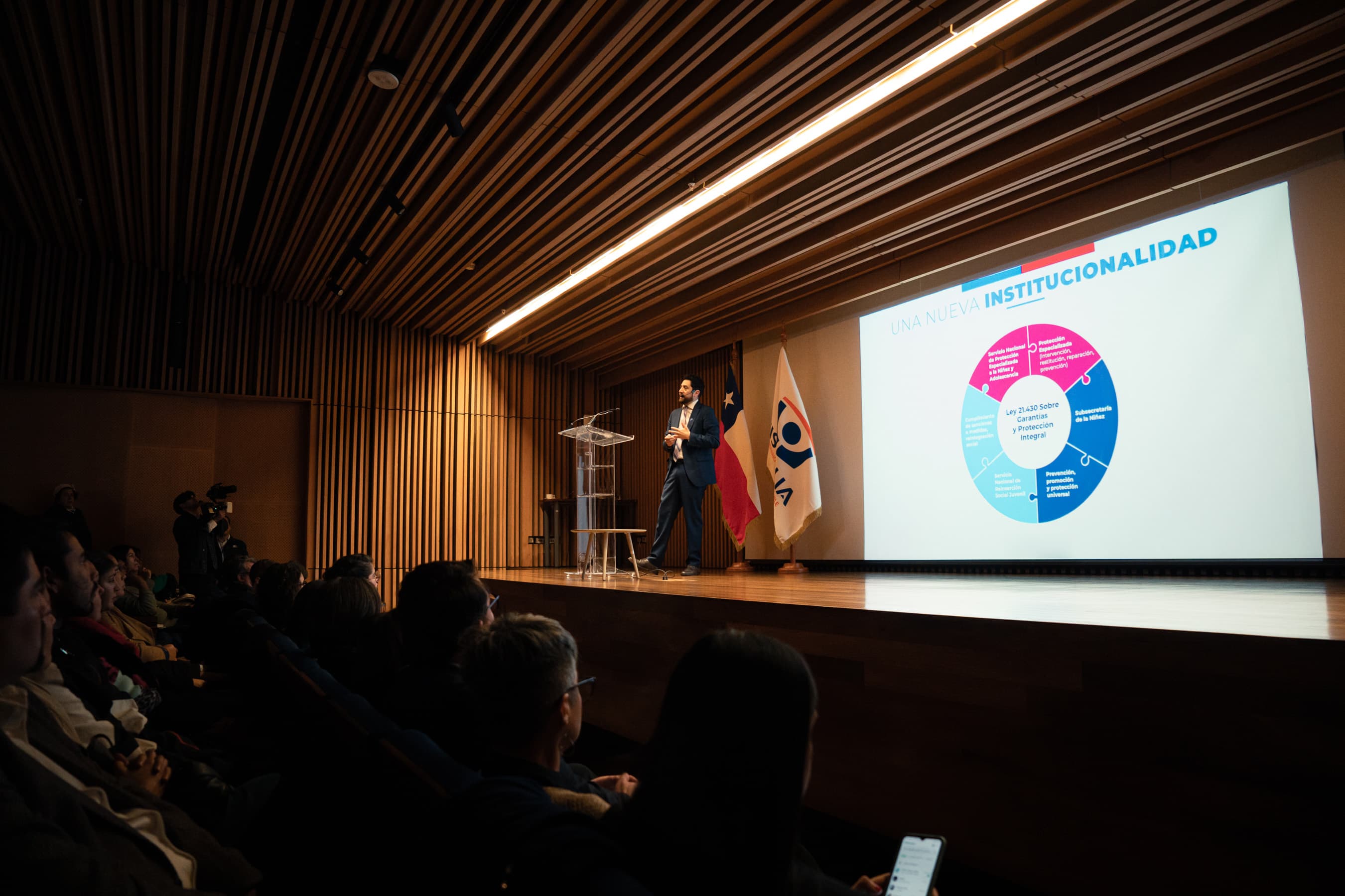 Servicio Nacional de Protección a la Niñez y Adolescencia — caso de éxito Tauren Pro Eventos